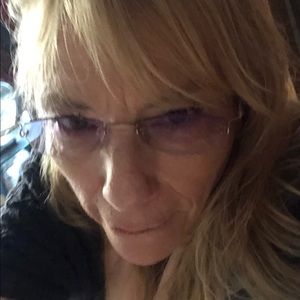 Meet your Posher, Brenda